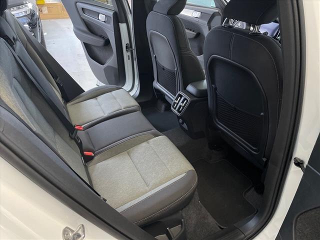 Photo of 2025 Crystal White Pearl Volvo XC40