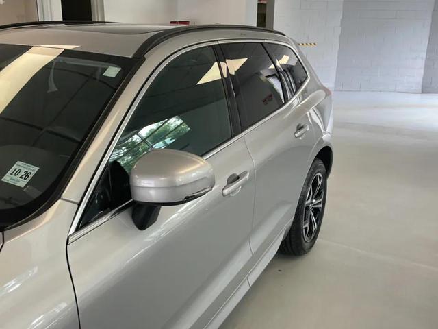 Photo of 2022 Silver Dawn Volvo XC60