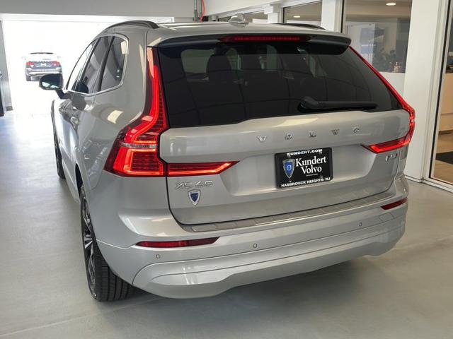 Photo of 2022 Silver Dawn Volvo XC60