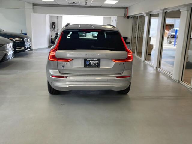 Photo of 2022 Silver Dawn Volvo XC60