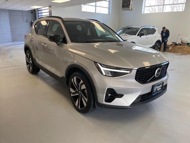 2023 Volvo XC40