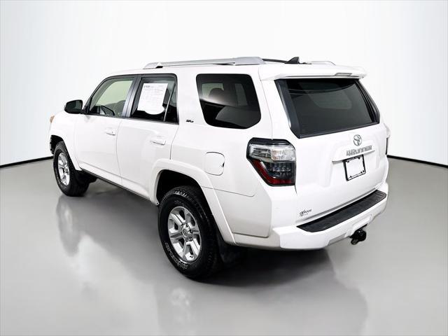 Photo of 2016 Super White Toyota 4Runner
