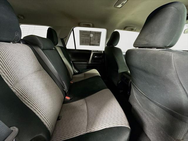 Photo of 2016 Super White Toyota 4Runner
