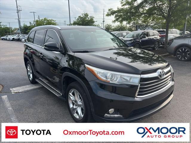 Photo of 2014 Attitude Black Metallic Toyota Highlander