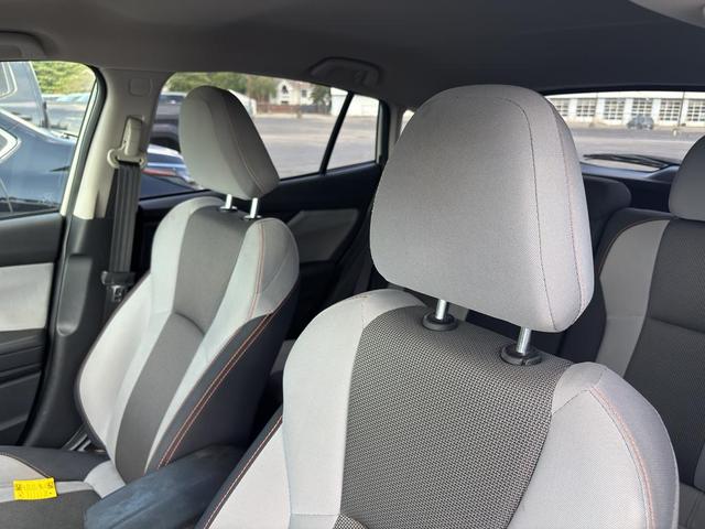 Photo of 2019 Crystal White Pearl Subaru Crosstrek