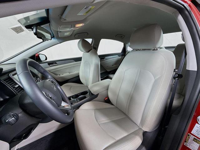 Photo of 2018 Scarlet Red Hyundai SONATA