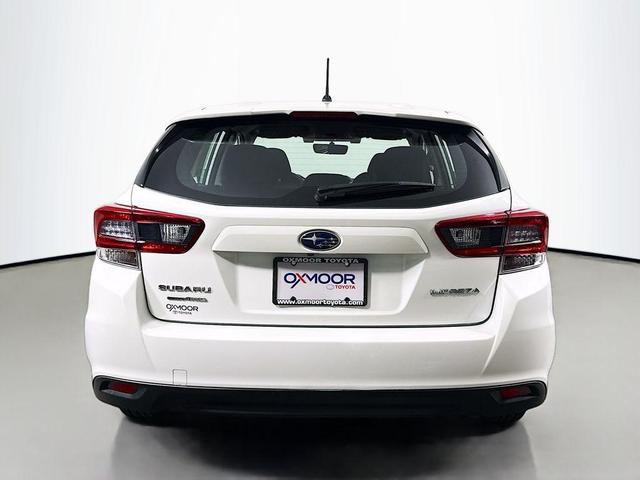 Photo of 2023 Crystal White Pearl Subaru Impreza