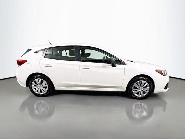 Photo of 2023 Crystal White Pearl Subaru Impreza