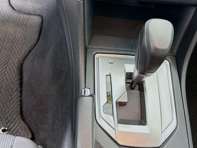 Photo of 2023 Crystal White Pearl Subaru Impreza