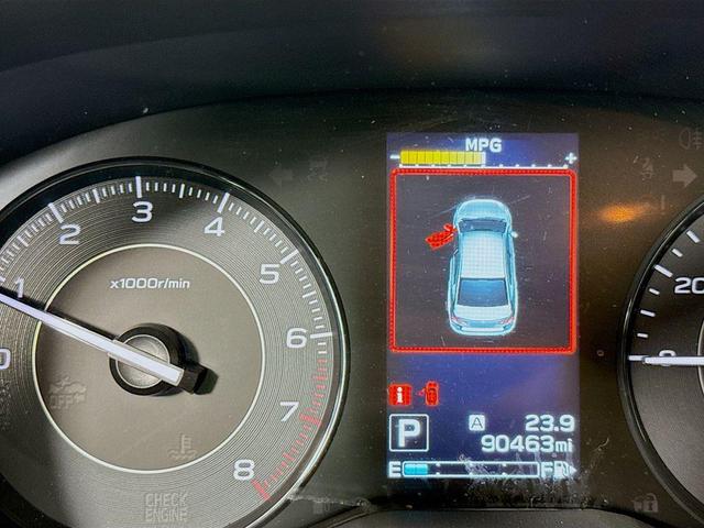 Photo of 2023 Crystal White Pearl Subaru Impreza