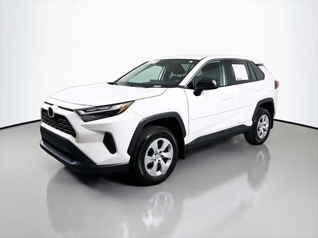 Photo of 2024 Ice Cap Toyota RAV4