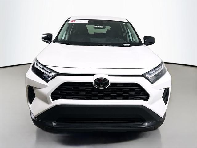Photo of 2024 Ice Cap Toyota RAV4