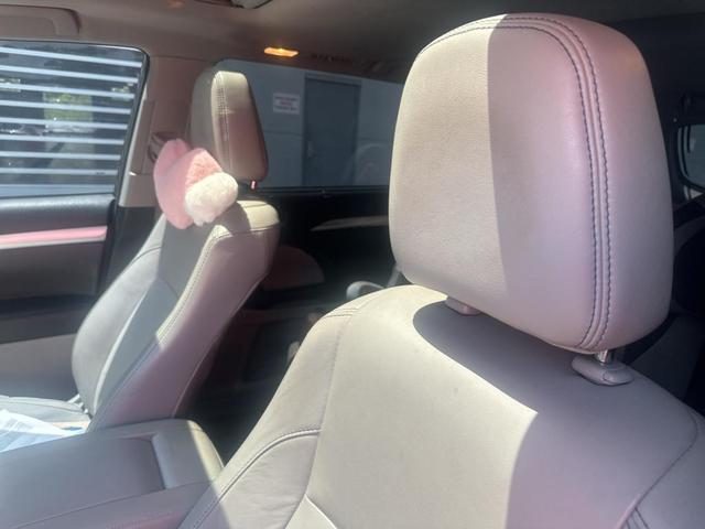 Photo of 2018 Predawn Gray Mica Toyota Highlander