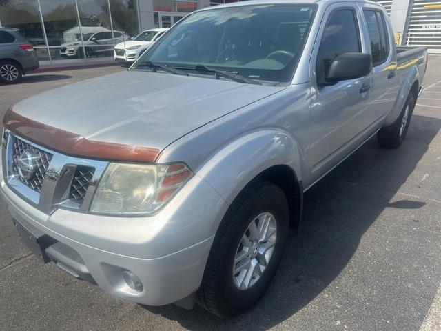 Photo of 2016 Brilliant Silver Nissan Frontier