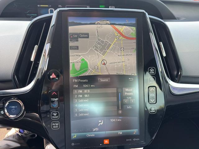 Photo of 2018 Titanium Glow Toyota Prius Prime
