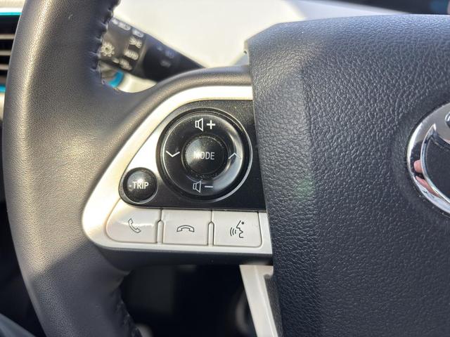 Photo of 2018 Titanium Glow Toyota Prius Prime