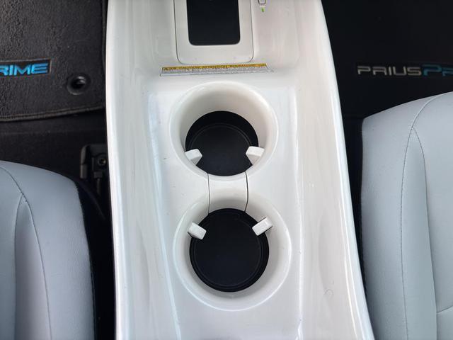 Photo of 2018 Titanium Glow Toyota Prius Prime
