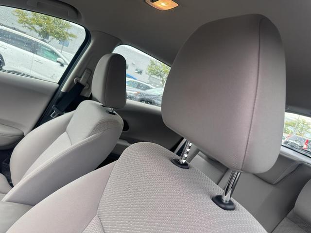 Photo of 2016 White Orchid Pearl Honda HR-V