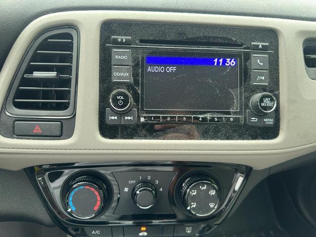 Photo of 2016 White Orchid Pearl Honda HR-V