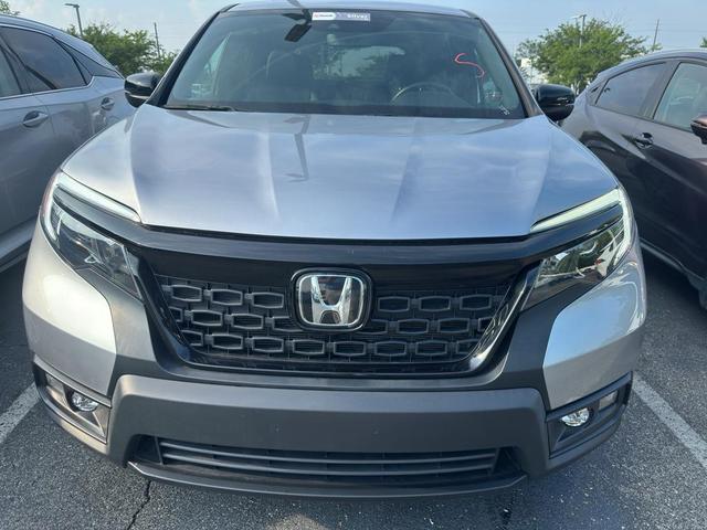 Photo of 2021 Lunar Silver Metallic Honda Passport