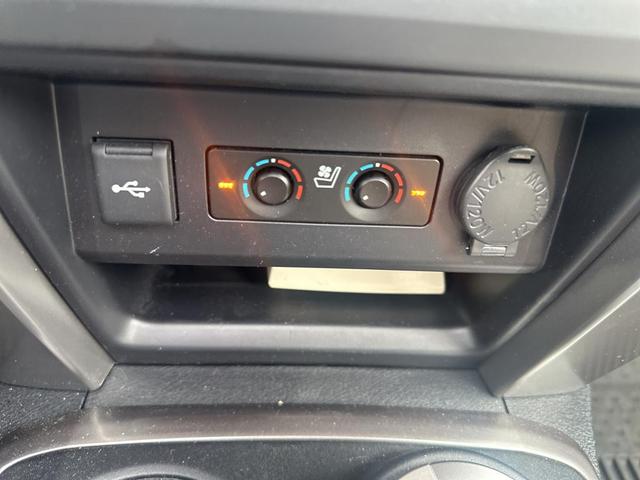 Photo of 2022 Blizzard Pearl Toyota 4Runner