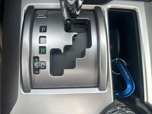 Photo of 2022 Blizzard Pearl Toyota 4Runner
