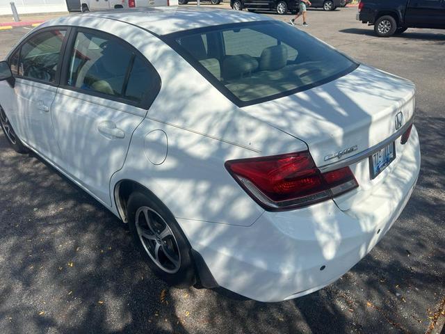 Photo of 2015 Taffeta White Honda Civic