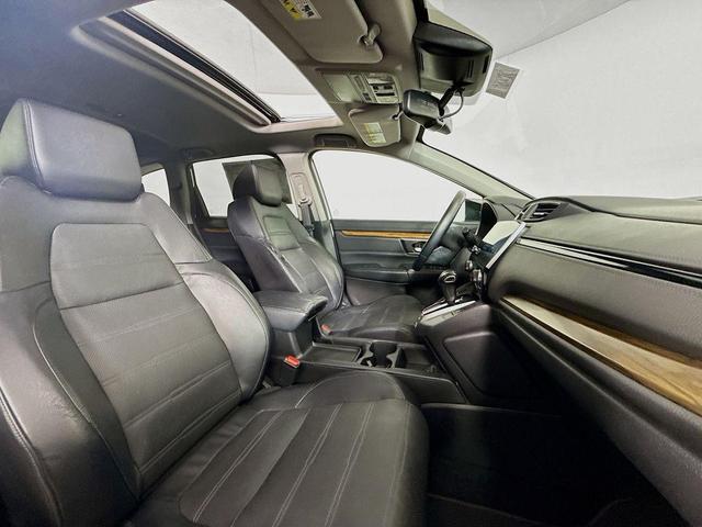Photo of 2017 Lunar Silver Metallic Honda CR-V