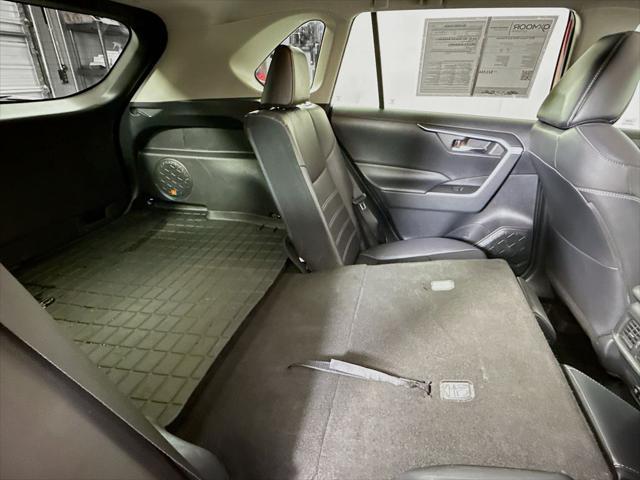 Photo of 2019 Ruby Flare Pearl Toyota RAV4