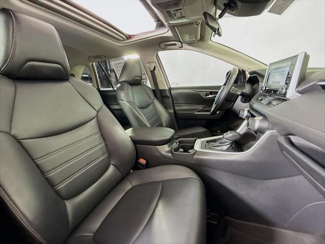 Photo of 2019 Ruby Flare Pearl Toyota RAV4
