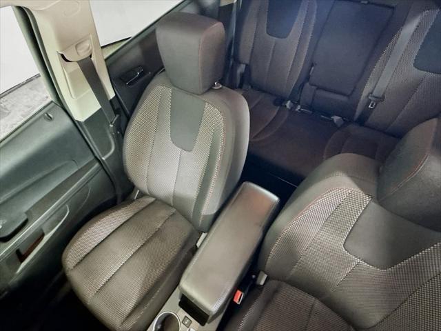 Photo of 2016 Siren Red Tintcoat Chevrolet Equinox