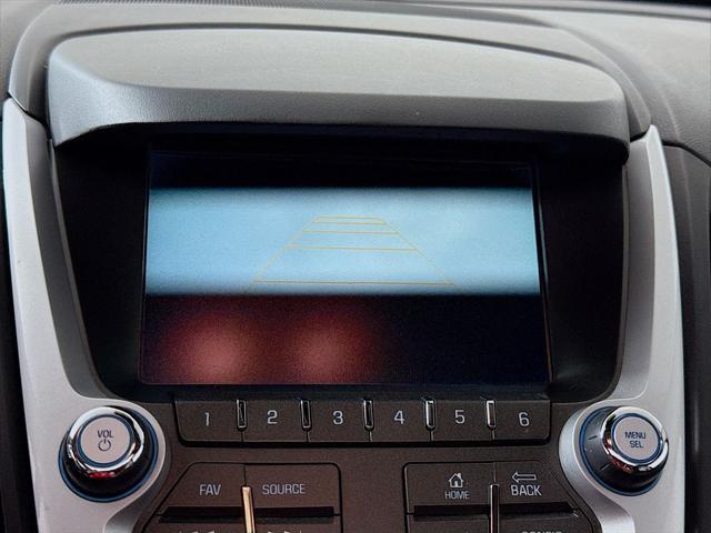 Photo of 2016 Siren Red Tintcoat Chevrolet Equinox