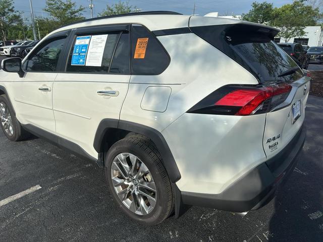 Photo of 2019 Blizzard Pearl Toyota RAV4