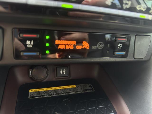 Photo of 2019 Blizzard Pearl Toyota RAV4