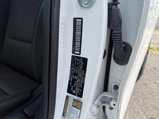 Photo of 2024 Snow White Pearl Kia Forte