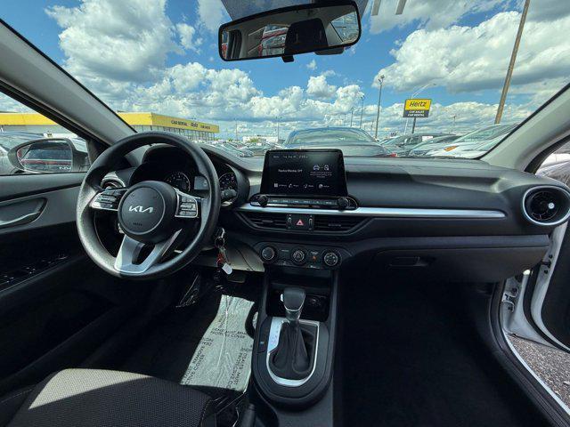 Photo of 2024 Snow White Pearl Kia Forte