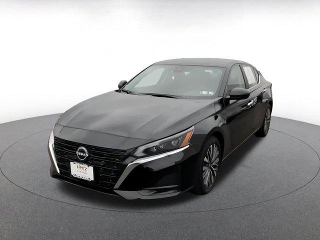 Photo of 2024 Super Black Nissan Altima