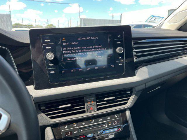 Photo of 2025 Gray Volkswagen Jetta