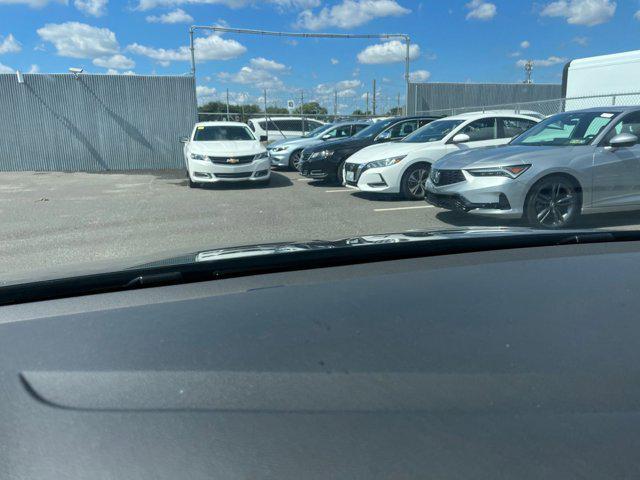 Photo of 2025 Gray Volkswagen Jetta