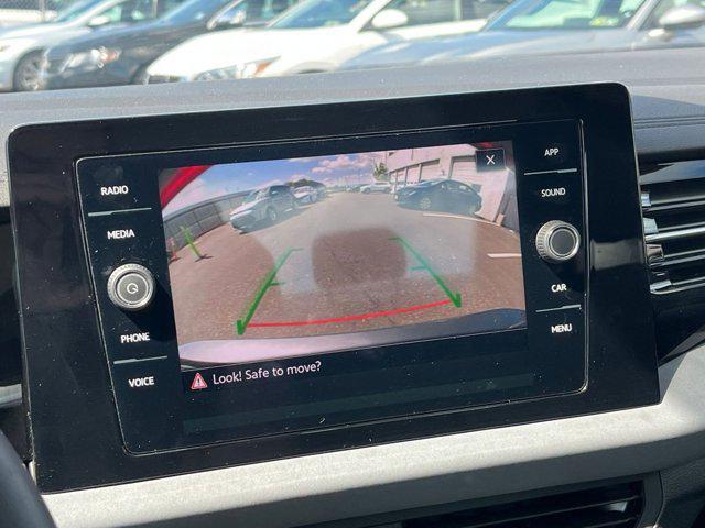 Photo of 2025 Gray Volkswagen Jetta