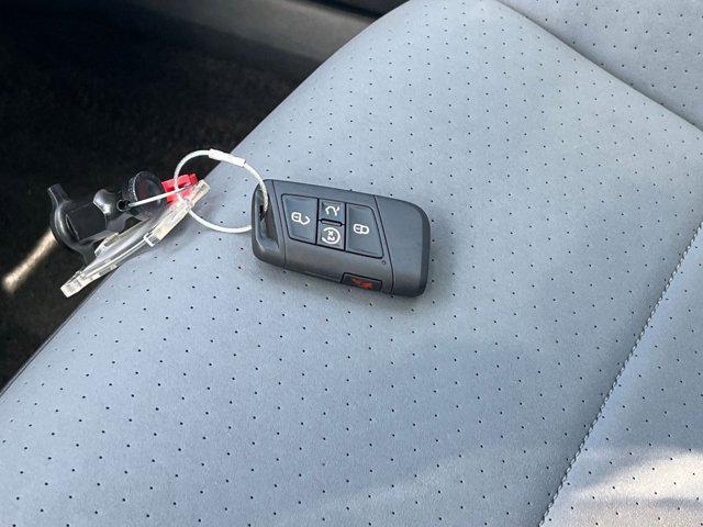 Photo of 2025 Gray Volkswagen Jetta