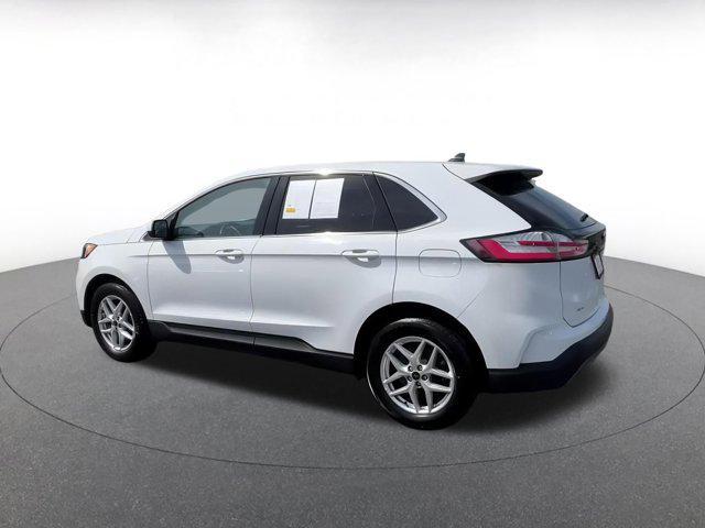 Photo of 2024 Oxford White Ford Edge