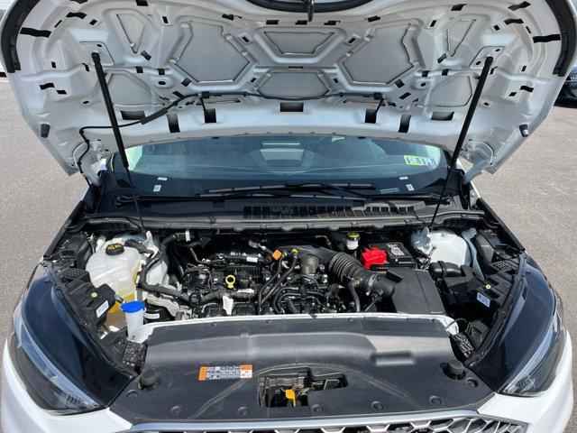 Photo of 2024 Oxford White Ford Edge