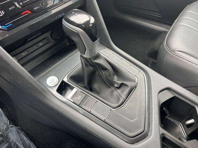Photo of 2024 Pure White Volkswagen Tiguan