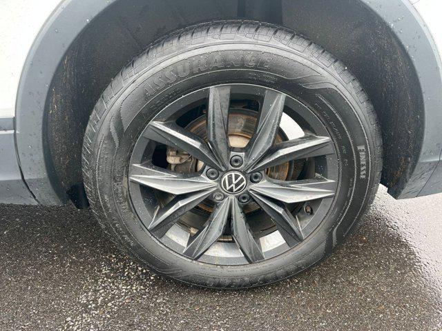 Photo of 2024 Pure White Volkswagen Tiguan