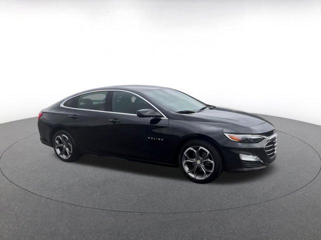Photo of 2023 Mosaic Black Metallic Chevrolet Malibu