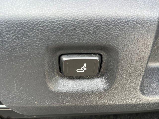 Photo of 2025 Ice Cap Toyota Tacoma