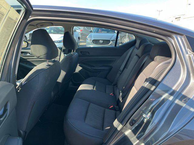 Photo of 2024 Gun Metallic Nissan Altima