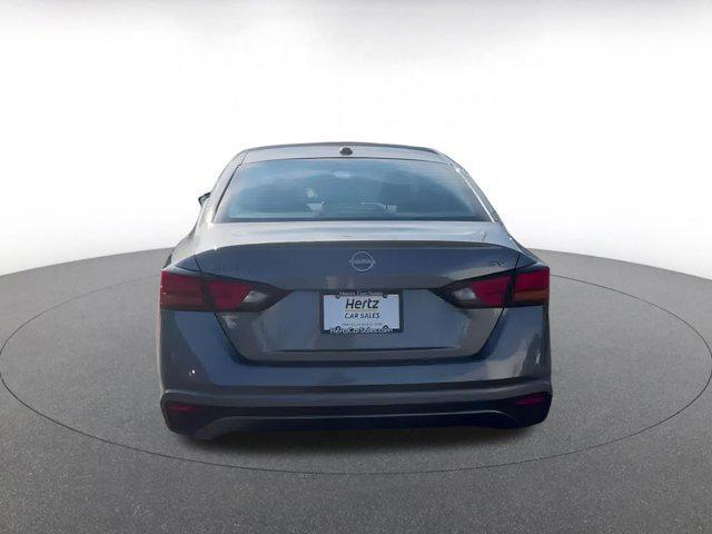 Photo of 2024 Gun Metallic Nissan Altima