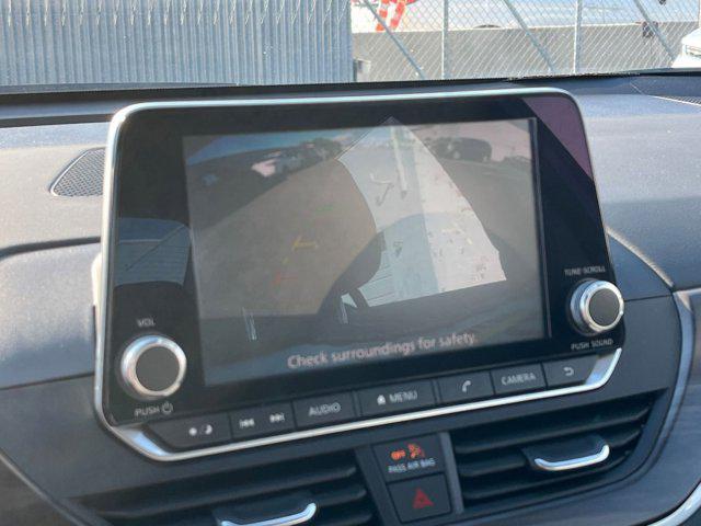 Photo of 2024 Gun Metallic Nissan Altima